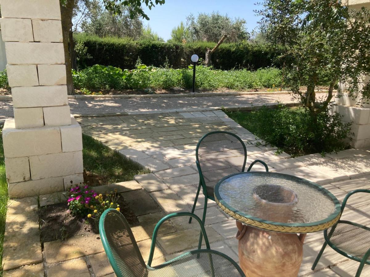 Agriturismo Tenuta La Monaca Aradeo 外观 照片