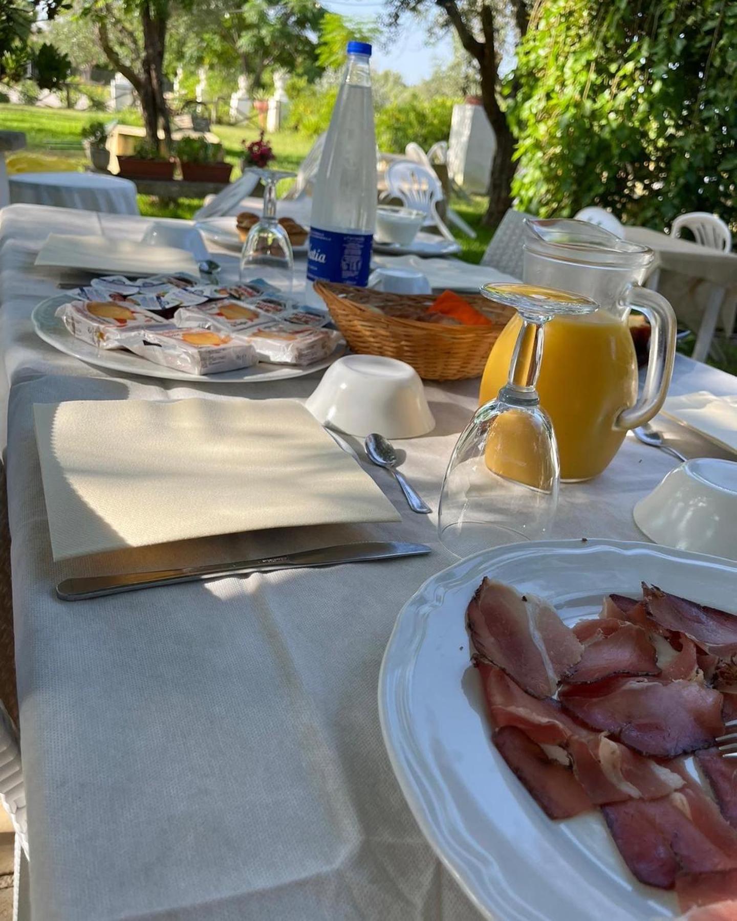 Agriturismo Tenuta La Monaca Aradeo 外观 照片