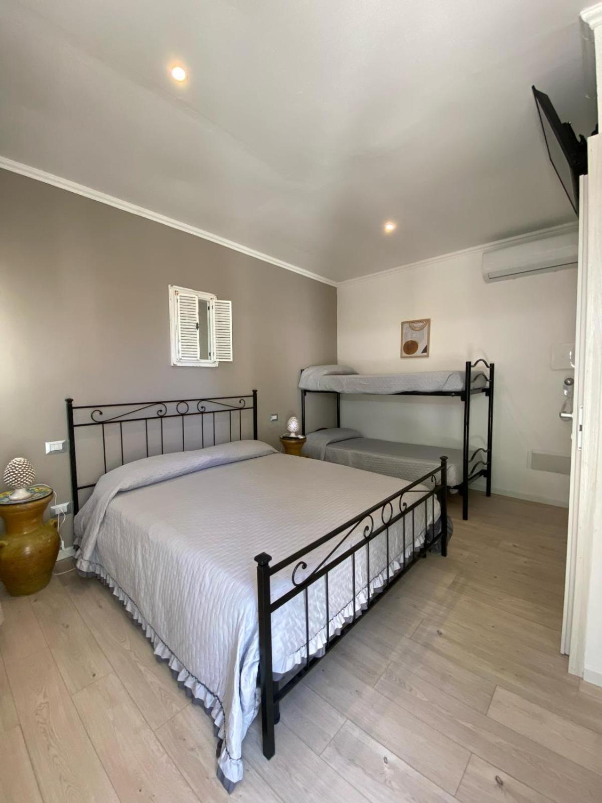 Agriturismo Tenuta La Monaca Aradeo 外观 照片